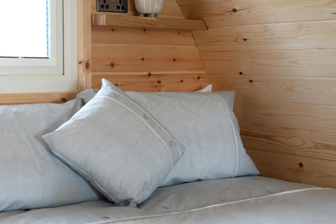 Waenfechan Glamping With Hot Tubs Colwyn Bay Exterior foto